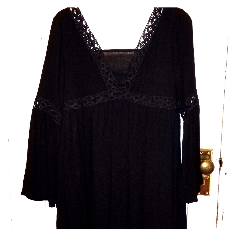 Boho dress with lace panel trim